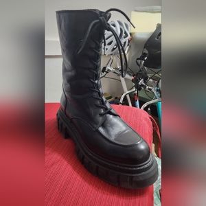 Inuovo Combat Shoes